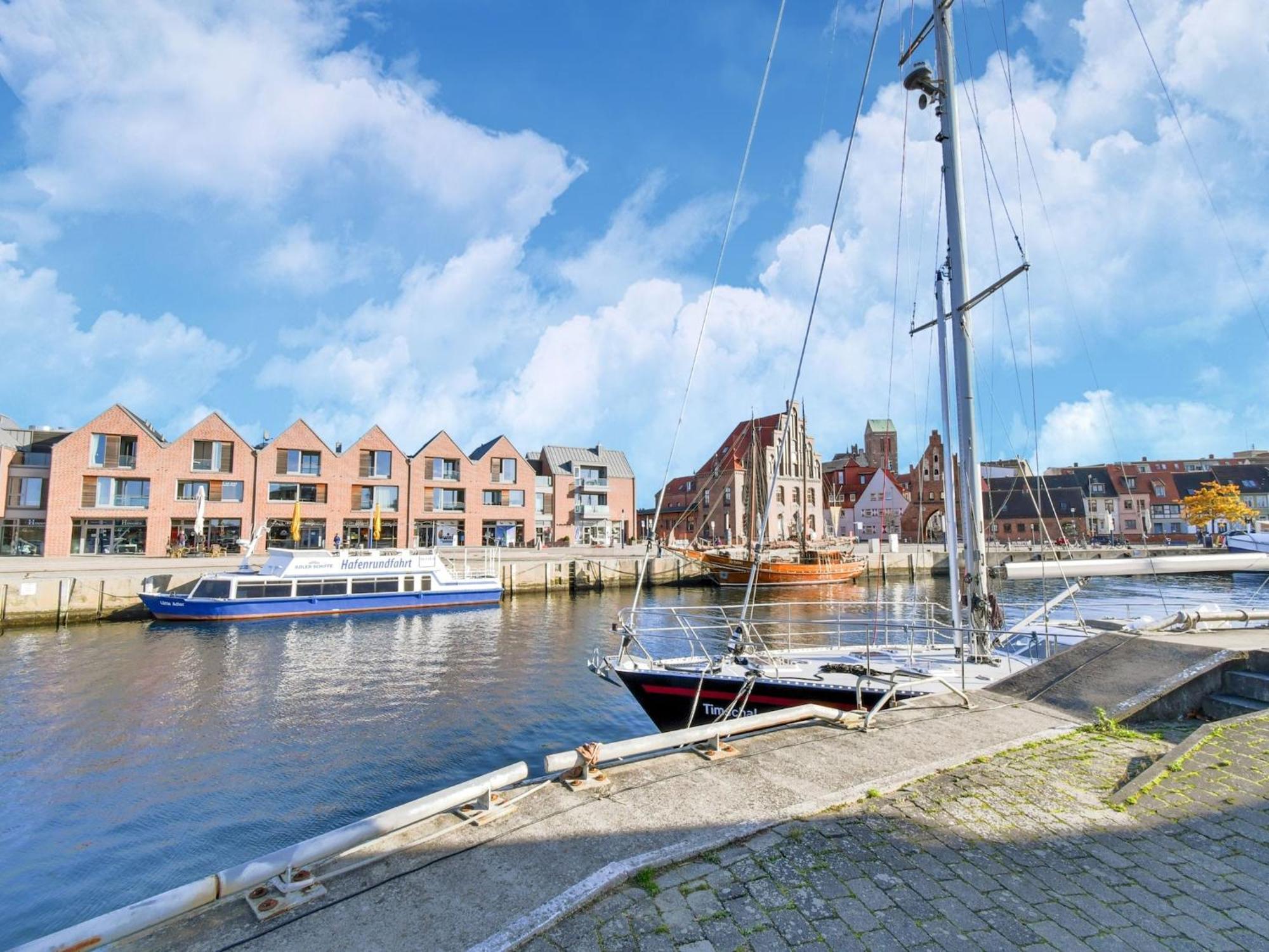 Modern Apartment In Wismar With Private Terrace Eksteriør bilde